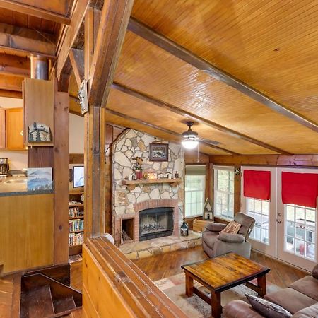 Mountaintop Ellijay Cabin With Private Hot Tub Exteriér fotografie